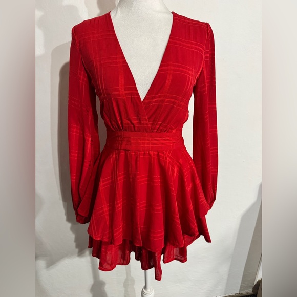 Saints + Secrets red romper long sleeve size XS - Picture 5 of 11
